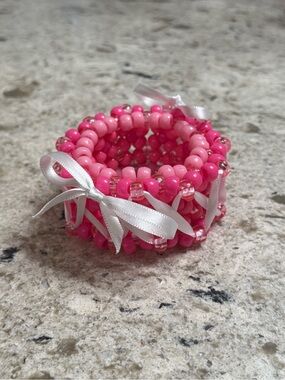Pink Kandi cuff w white laced ribbon & bows 💕